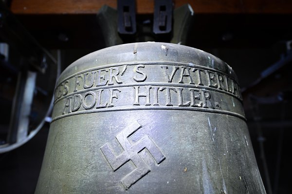 hitler-glocke-herxheim-glocke.jpg