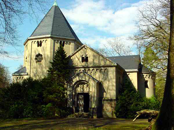 BismarckMausoleum.jpg