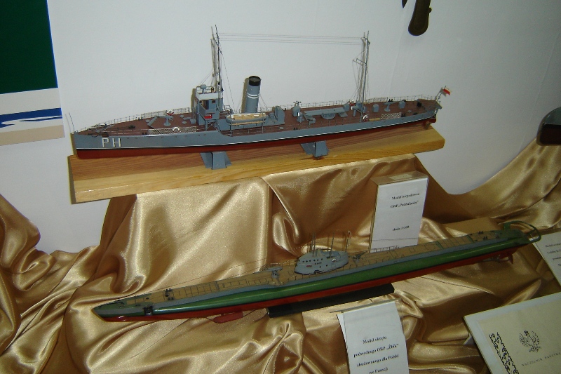 30 ORP Błyskawica-Modele1.JPG