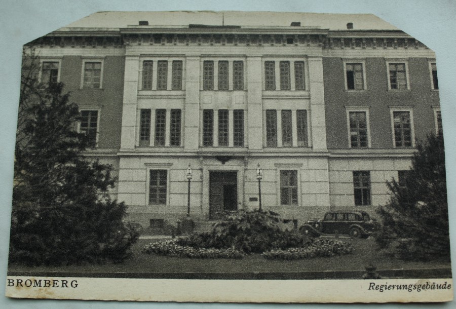 Regierungsgebäude 1942 (Niestandardowy).jpg